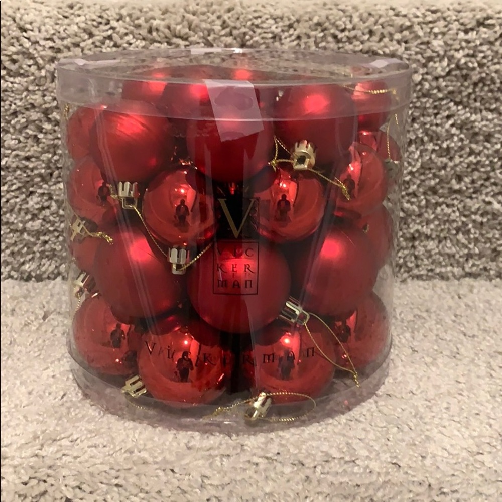 Vickerman Shiny & Matte Red Balls 48 per Box